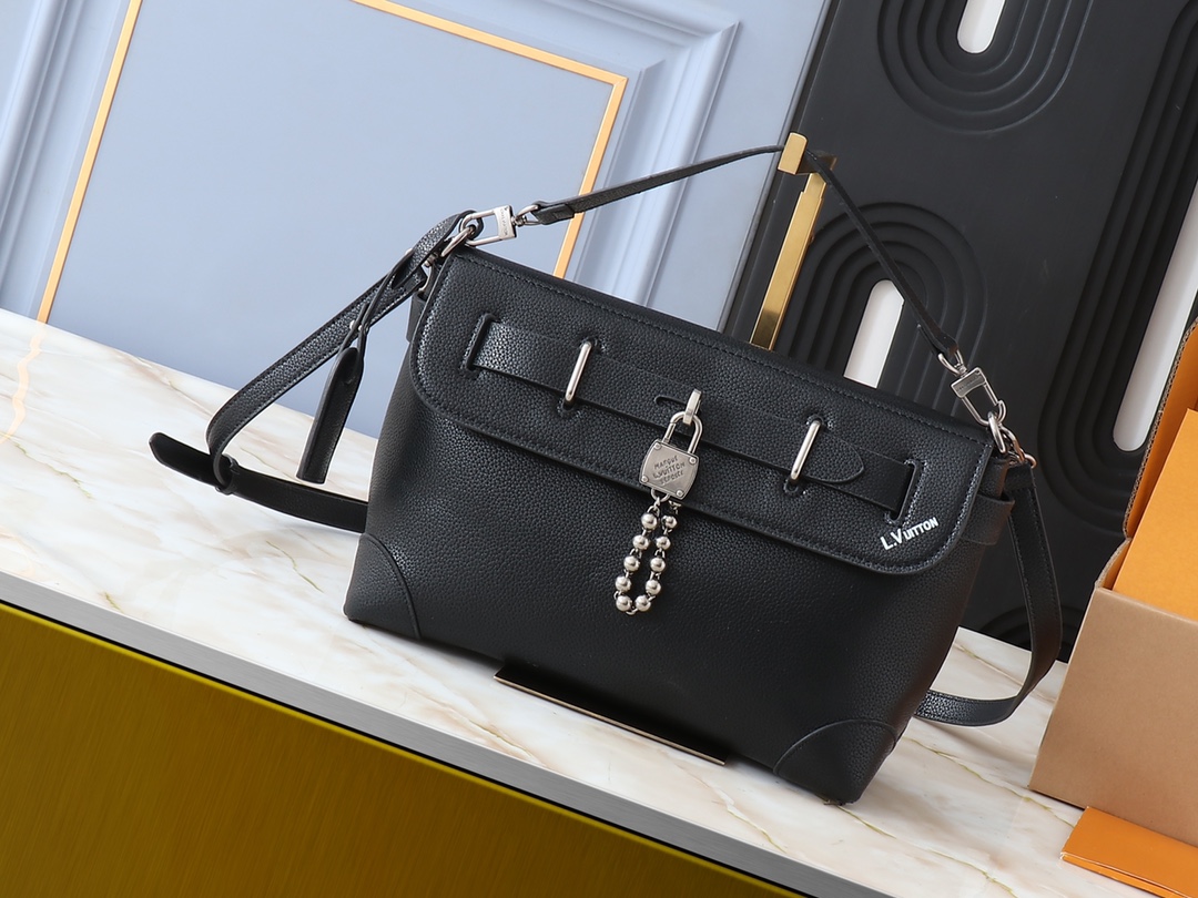 LV Classic Handbag Monogram Miroir Shoulder Strap Street Style
